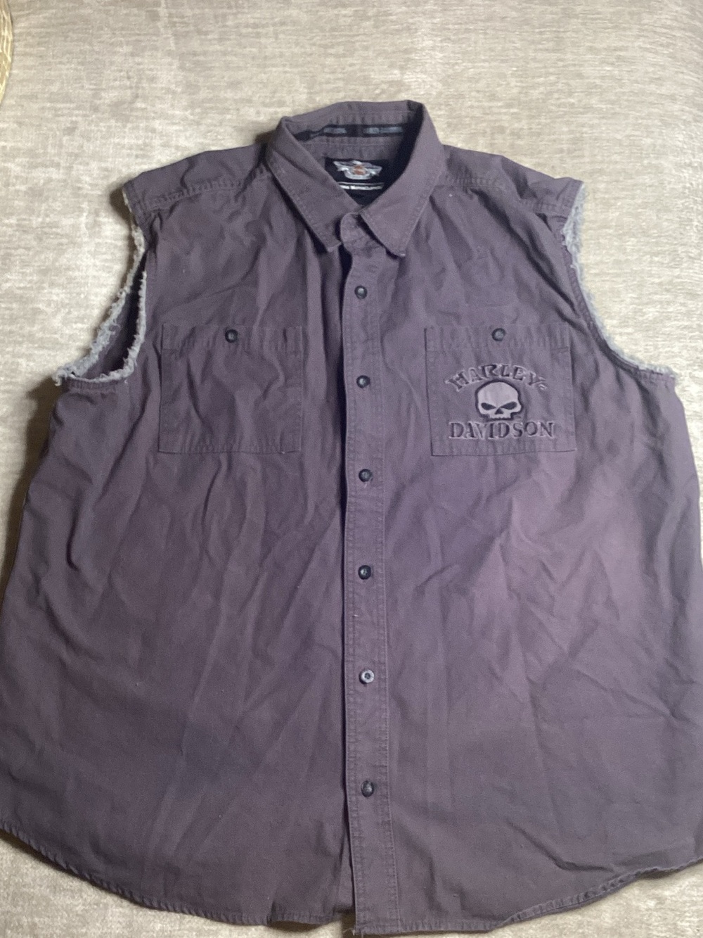 Harley-Davidson Men's Sleeveless Button-Down Shirt in Dark Purple
